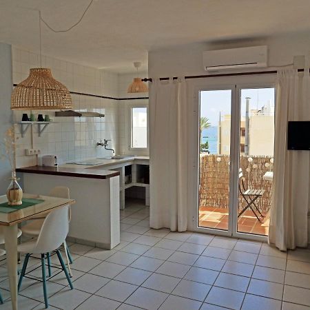 Bonito apartamento a 20m del mar Es Pujols Exterior foto