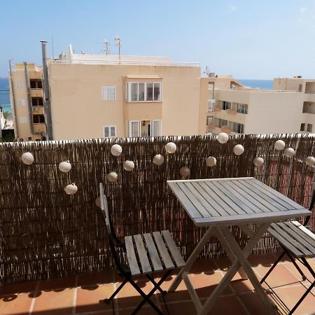 Bonito apartamento a 20m del mar Es Pujols Exterior foto
