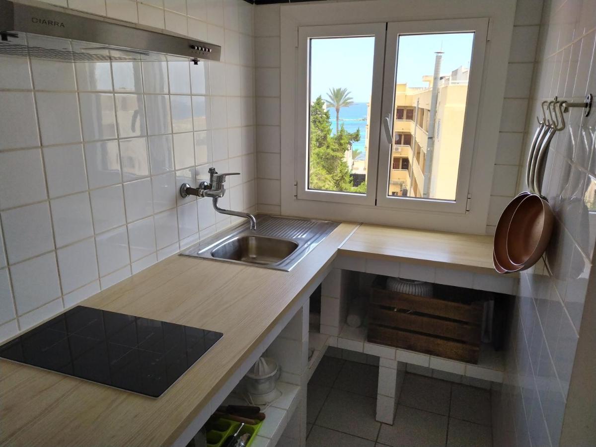 Bonito apartamento a 20m del mar Es Pujols Exterior foto